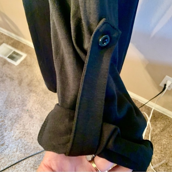 NWT Miusey Top Medium Black Long-Sleeve VNeck 2-button Neckline Tunic Super Soft - Picture 9 of 15